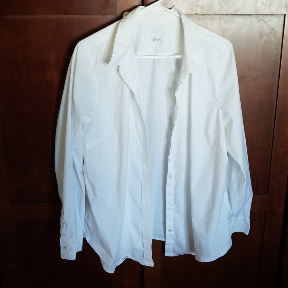 Nice white collared women's J.Jill dress shirt